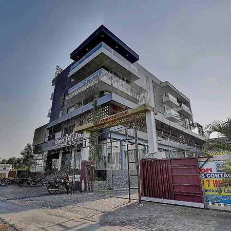 Collection O Oth Sri7 Inn Anantapur Eksteriør billede